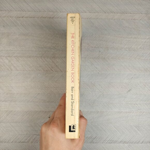 The Kitchen Garden Book By Stringfellow Barr Vintage Cookbook Local Ethnic - Picture 2 of 8